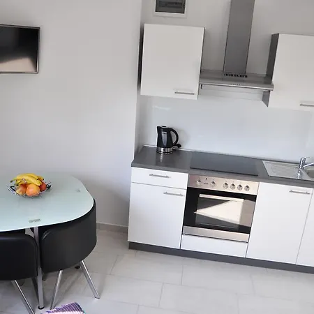 Anka Apartment *